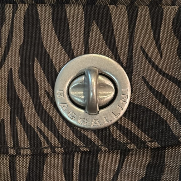 Baggalini - Zebra Print Women's Bag - Picture 6 of 7
